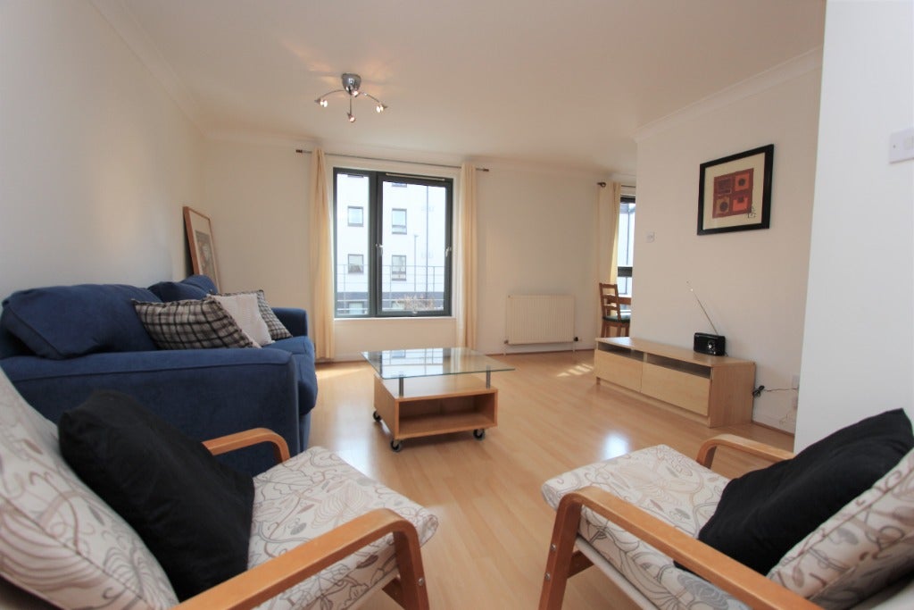 Flat Albert Street in City of Edinburgh