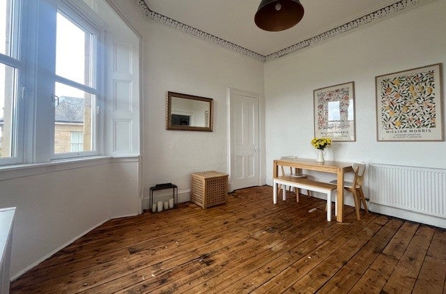 Flat Dickson Street in City of Edinburgh