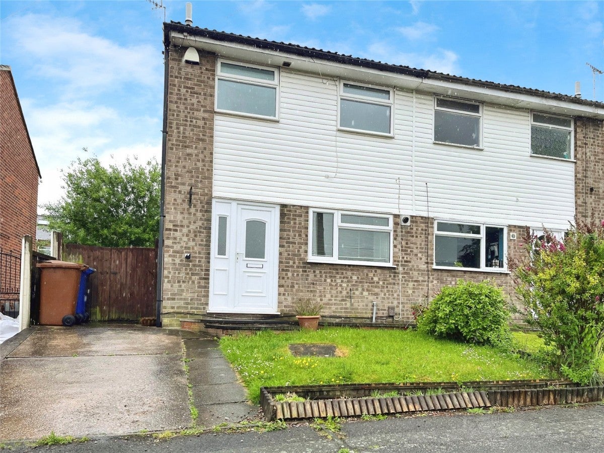 House Lambton Close in Erewash