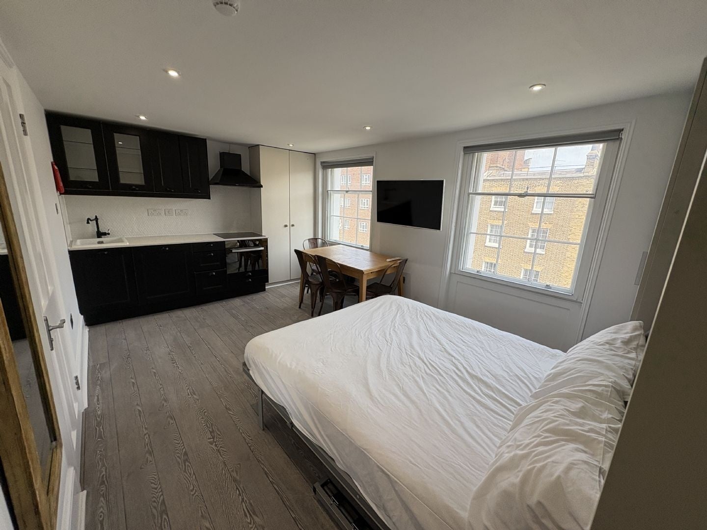 Flat Gloucester Place in City of Westminster