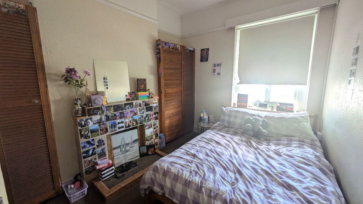 Flat Cathays Terrace in Cardiff
