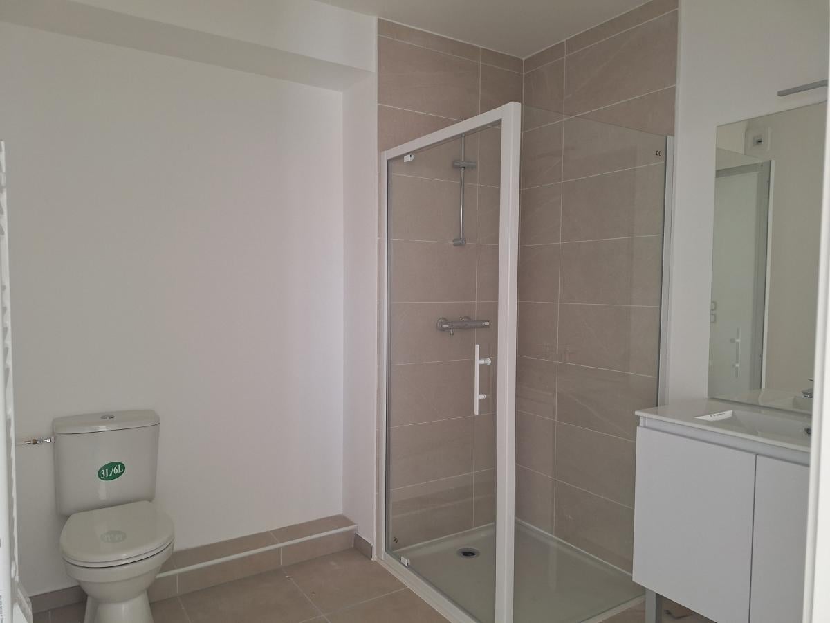 Appartement Lotissement Bain à Draguignan