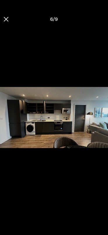 Room Trinity Way in Salford