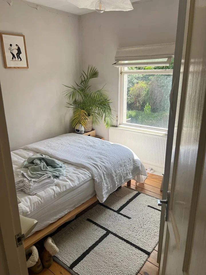 Flat Norwood Road in Greater London