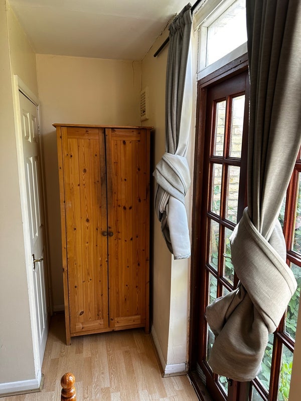 Room Dunsmure Road in Greater London