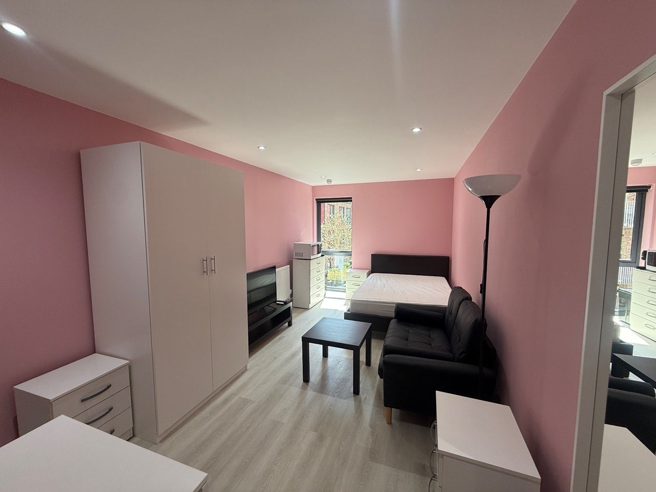 Room Jude Street in Greater London
