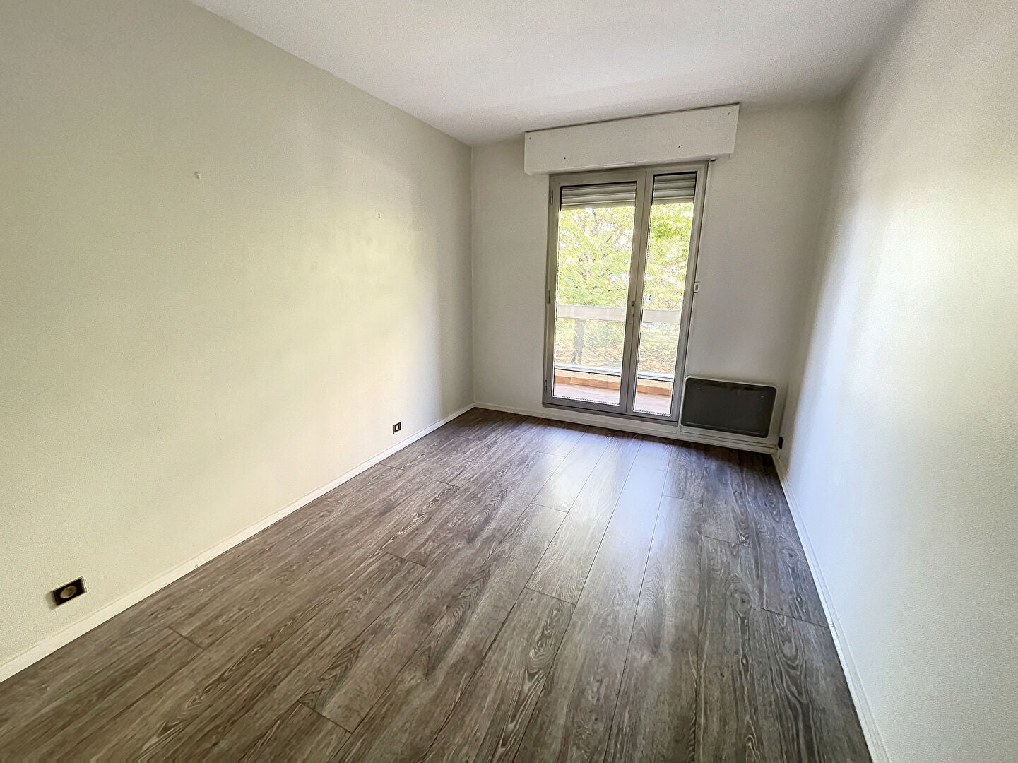Flat D 660 in Mouleydier