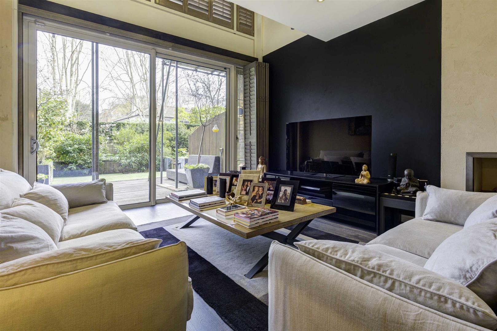House Tercelet Terrace in Greater London