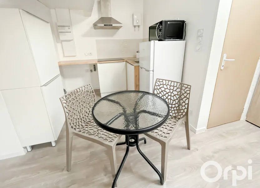 Flat Rue Victorien Bastet in Bollène