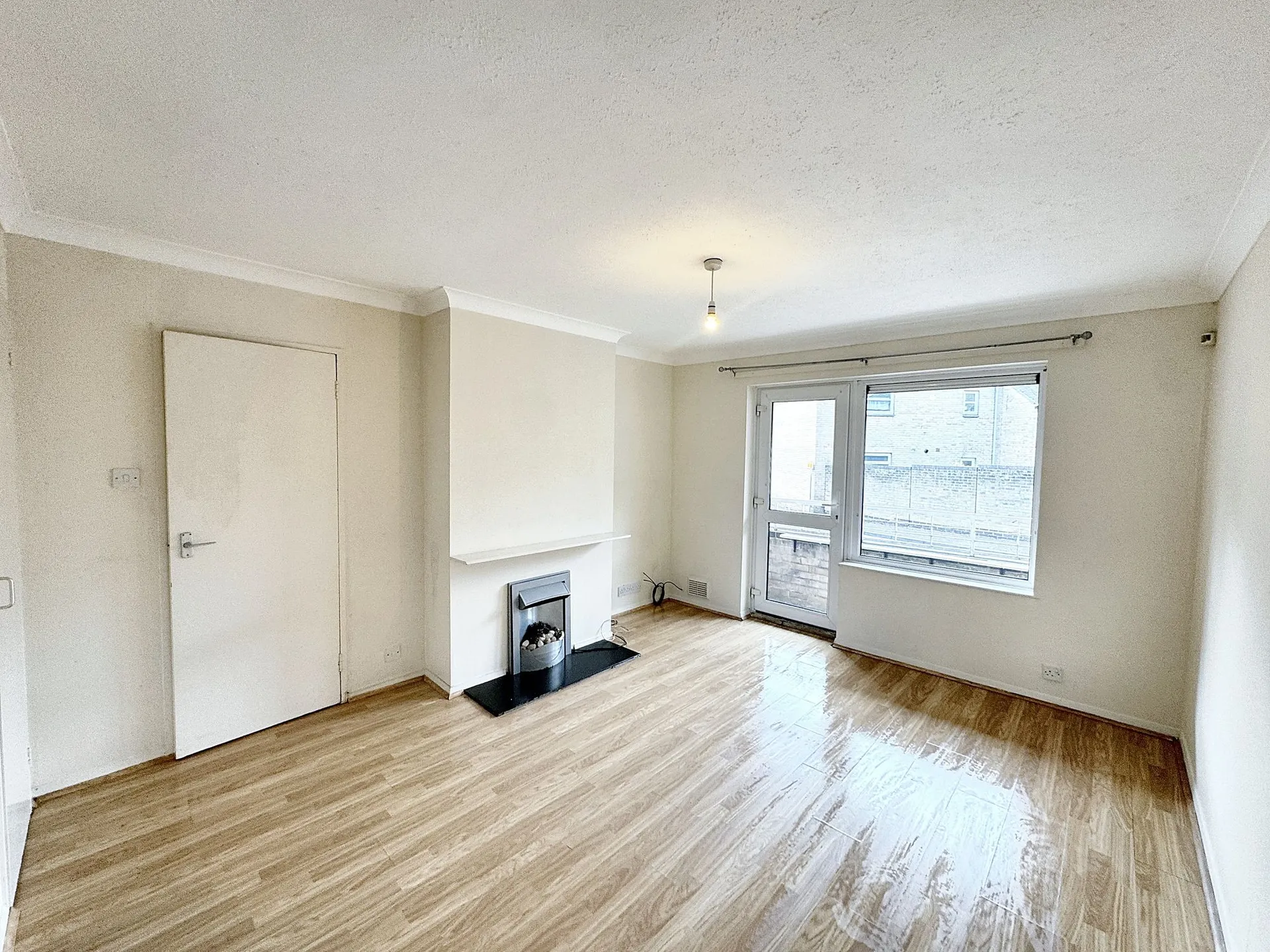 Flat Tauntfield Close in Taunton