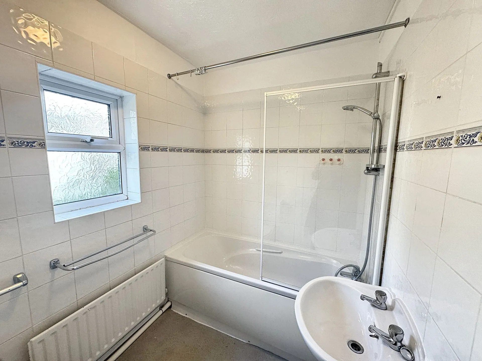 Flat Tauntfield Close in Taunton