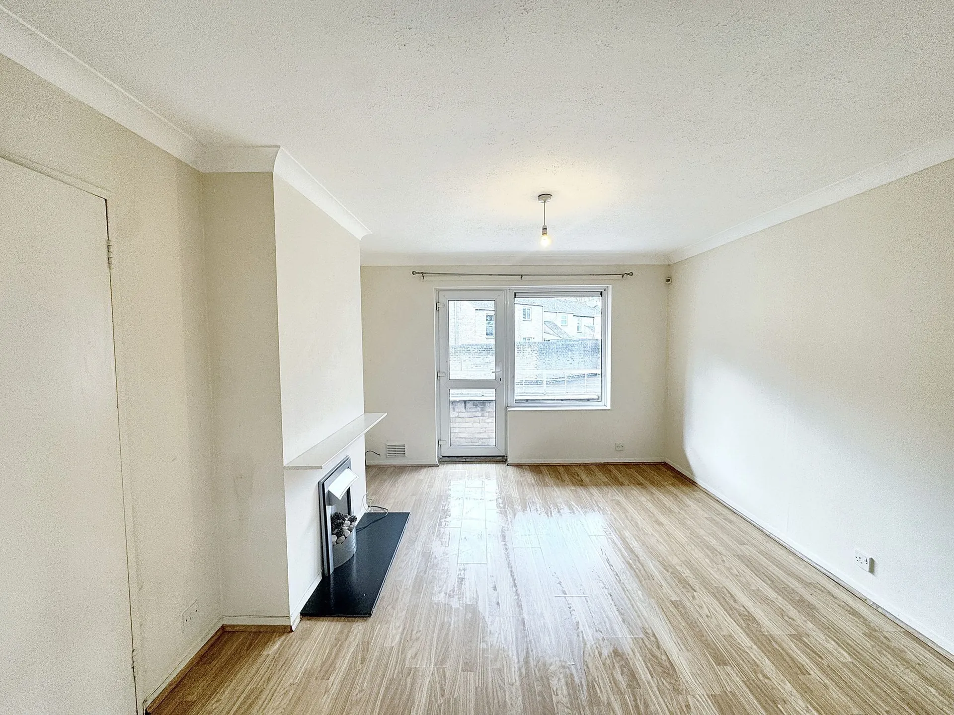 Flat Tauntfield Close in Taunton