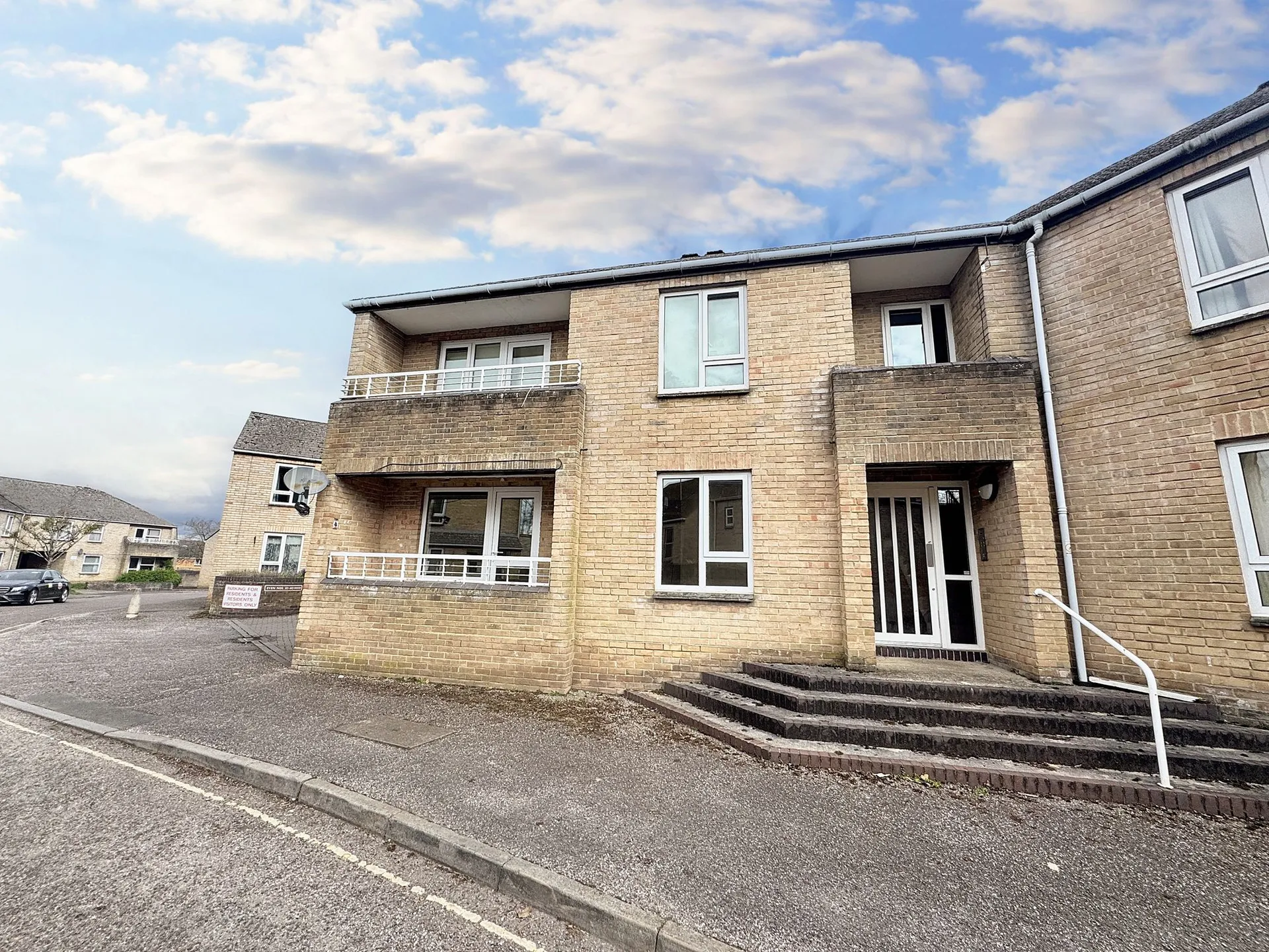 Flat Tauntfield Close in Taunton