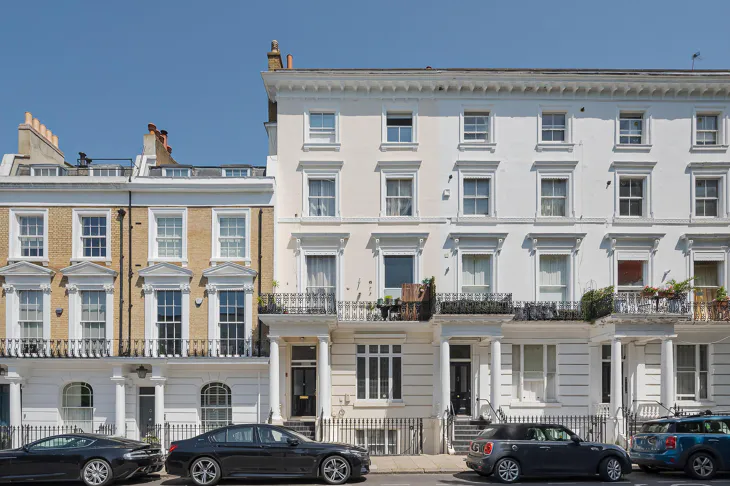 Flat Chepstow Place in City of Westminster