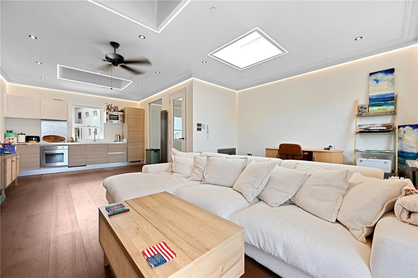 Flat Hereford Road in City of Westminster
