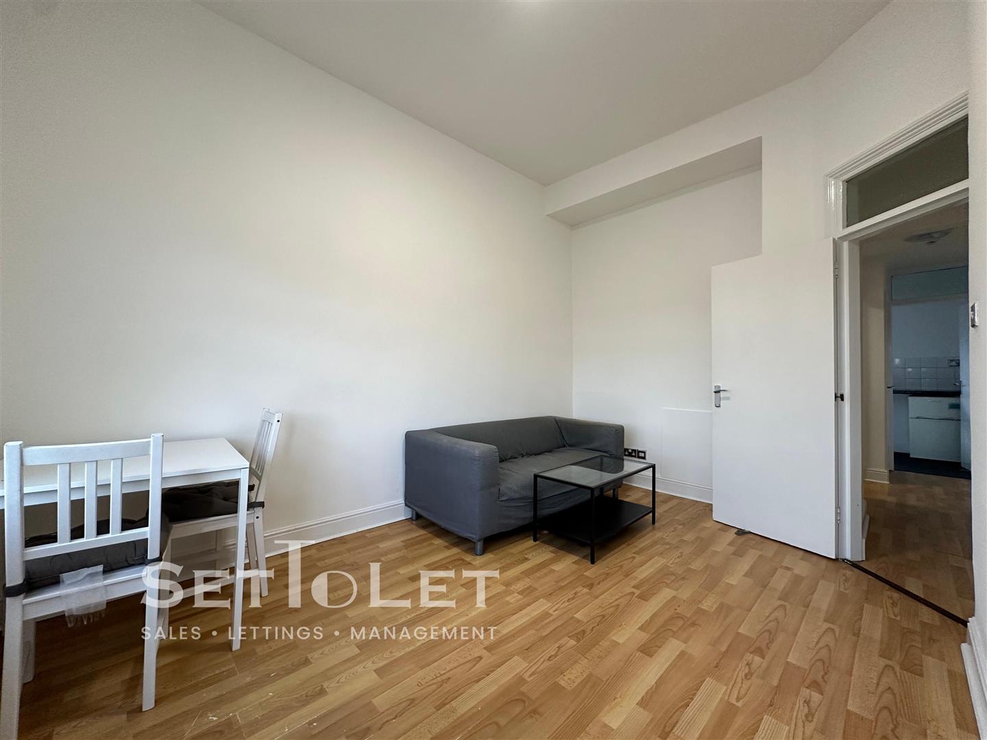 Flat Evington Road in Leicester