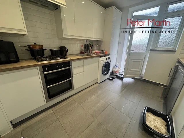 Flat Portsdown Mews in Greater London