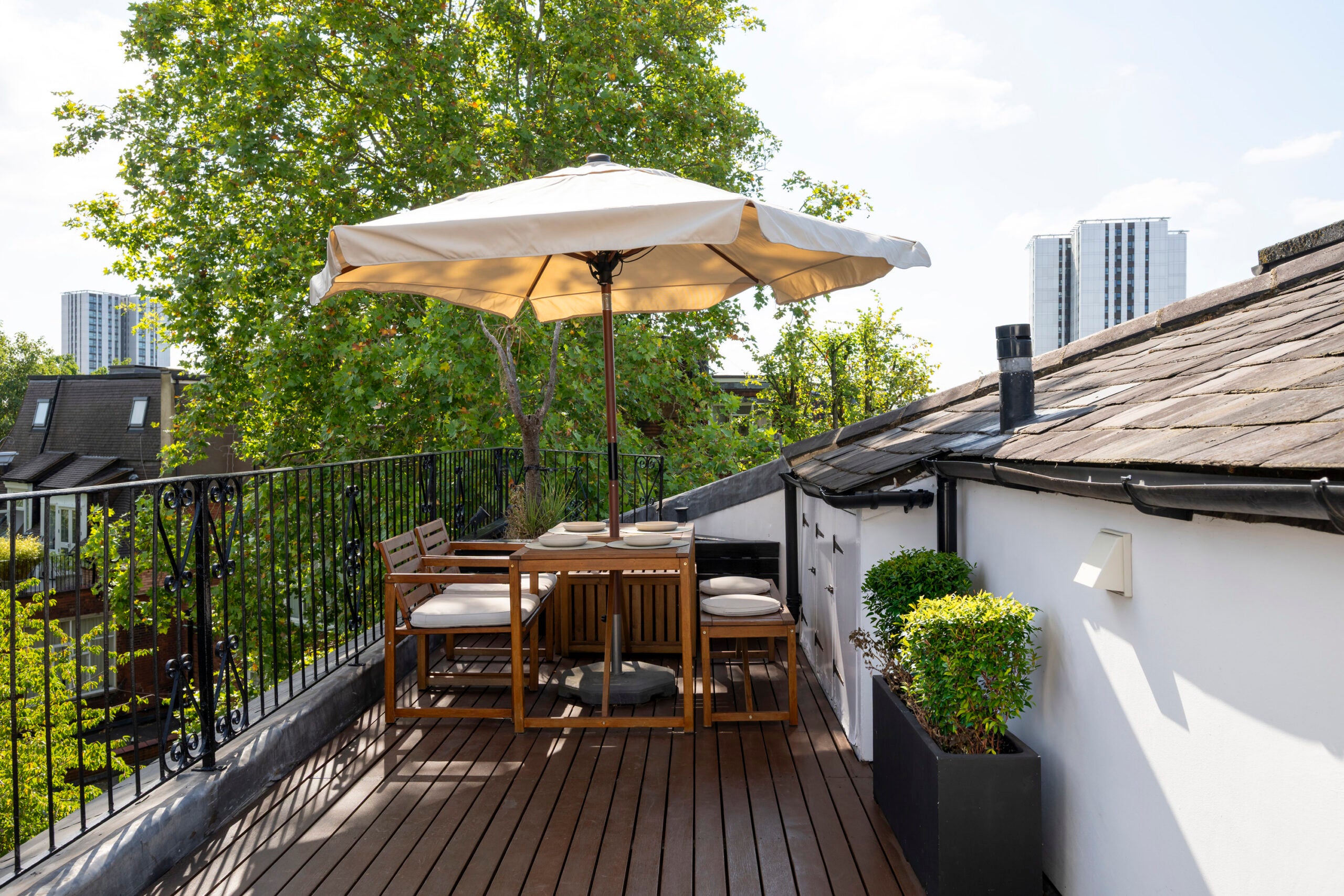 Flat Adamson Road in Greater London
