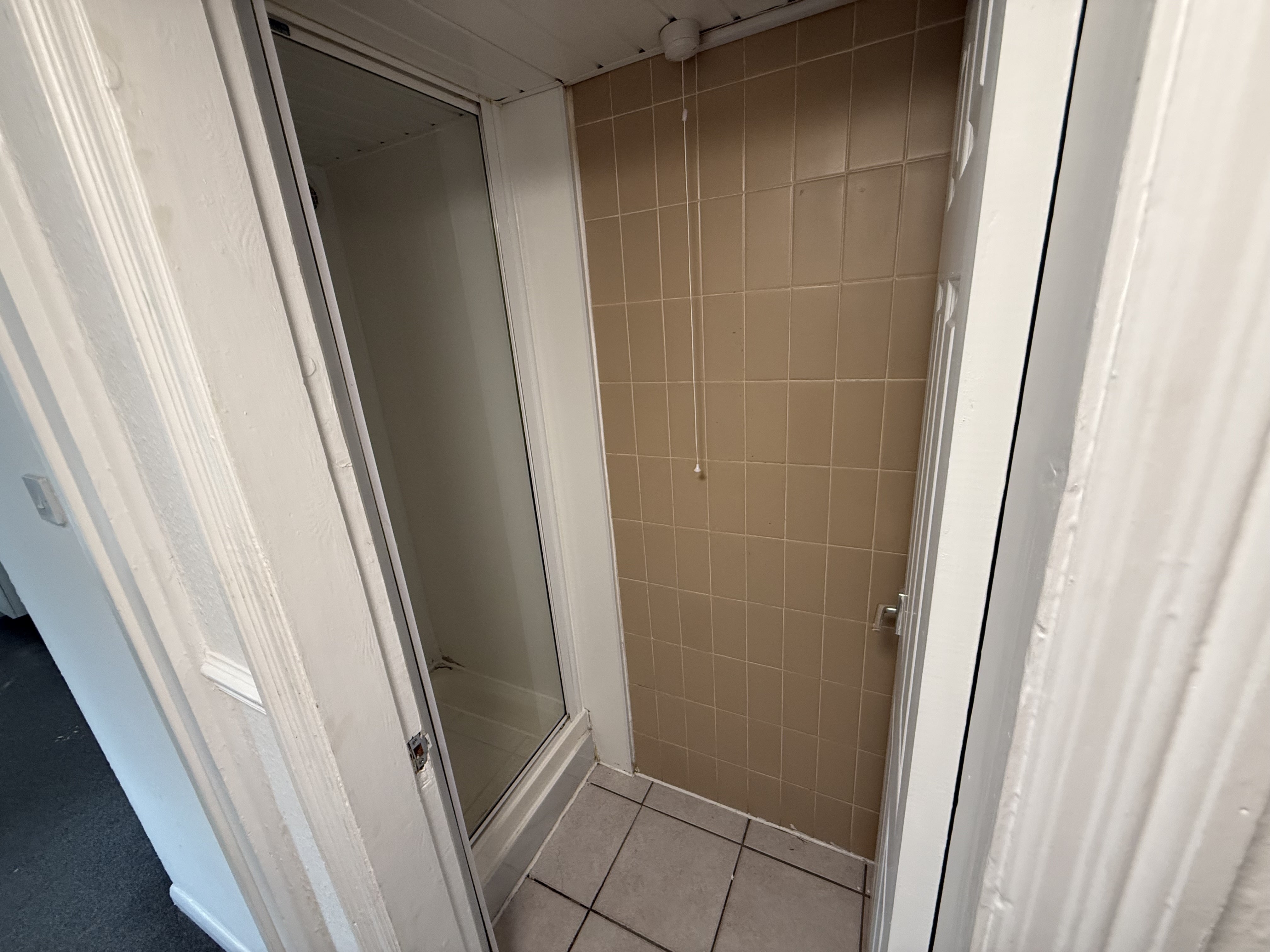 Room Balby Road in Doncaster
