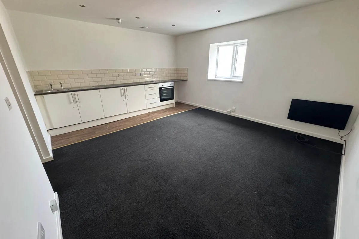 Flat Baxter Avenue in Wyre Forest
