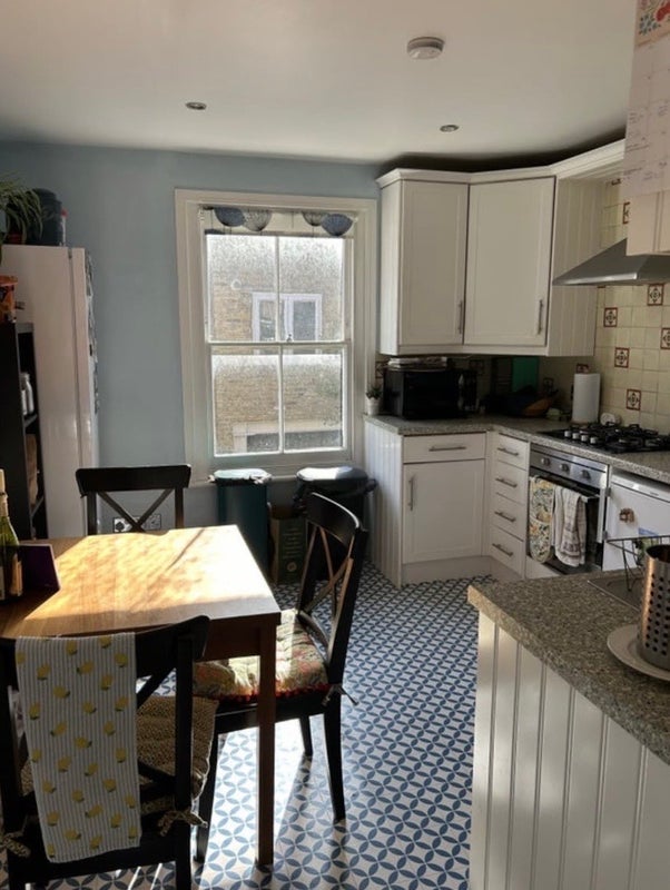 Flat Fabian Road in Greater London