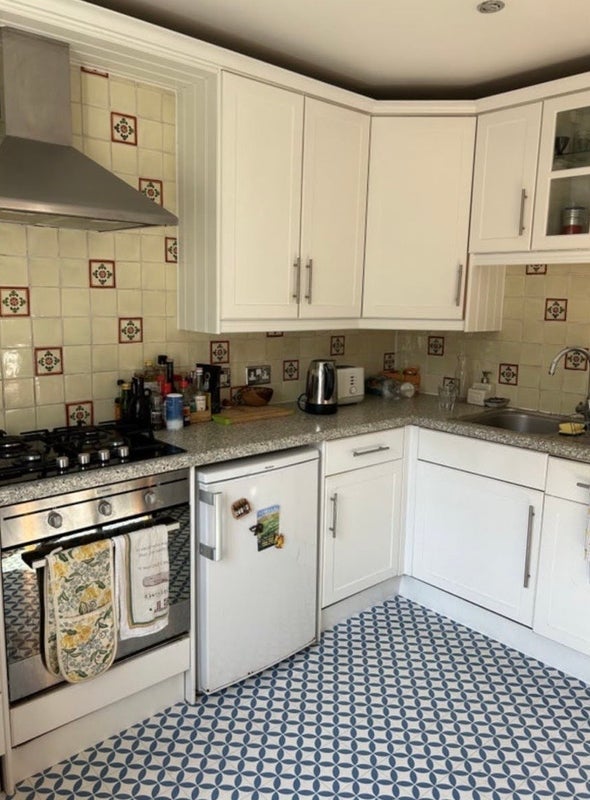 Flat Fabian Road in Greater London