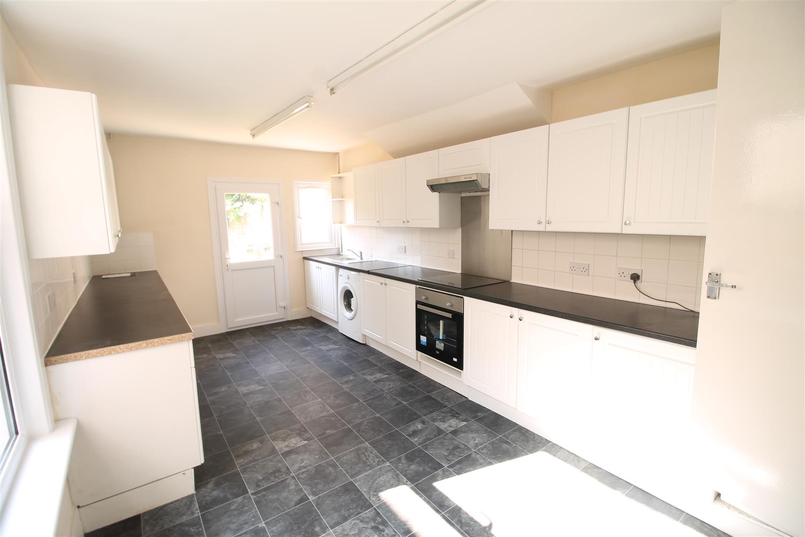 Flat Sidney Road in Greater London