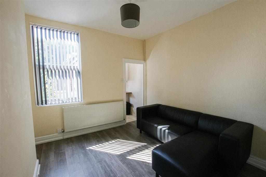 Flat Gleave Road in Birmingham