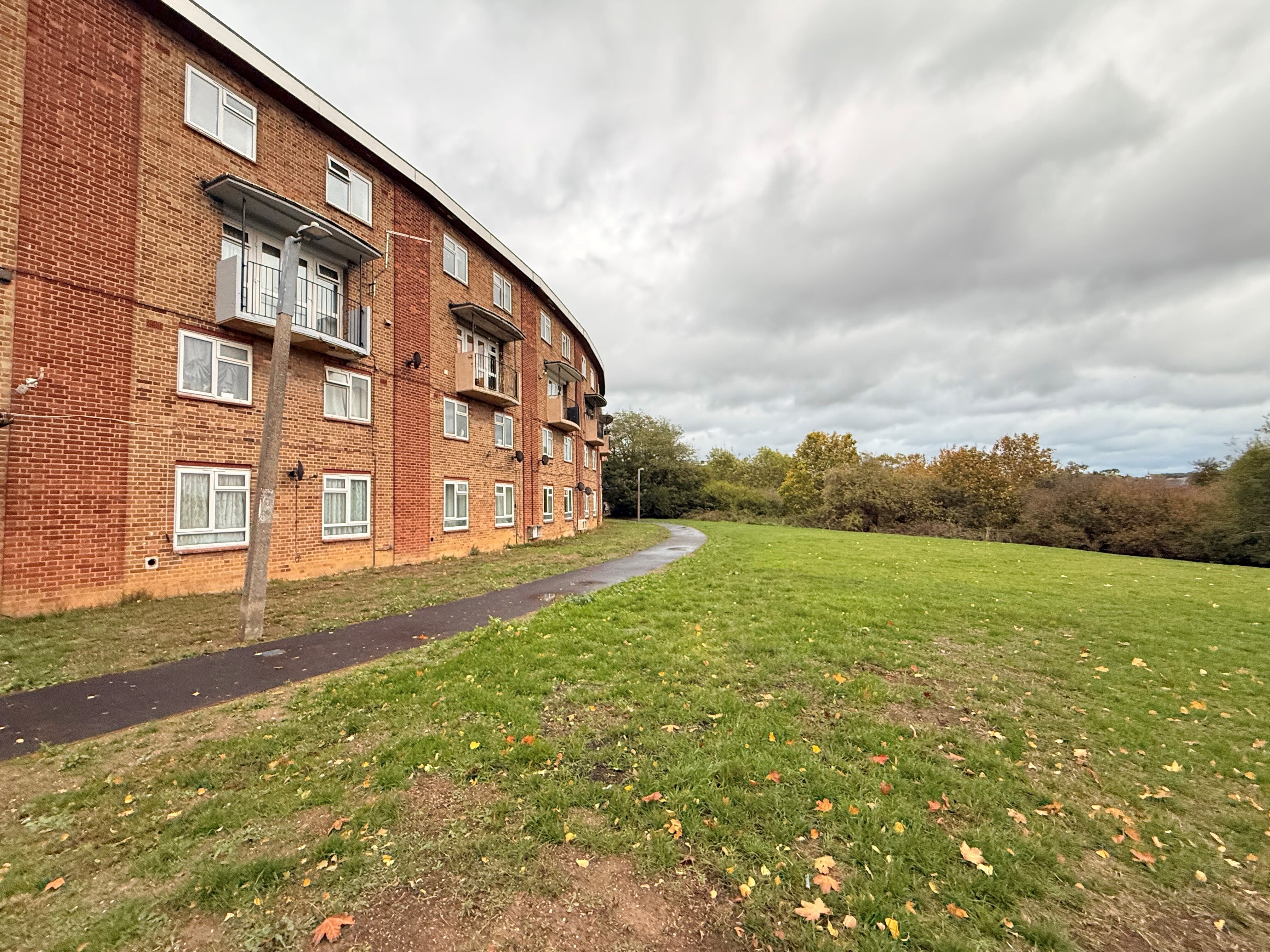 Flat Ancient Trail in Harlow