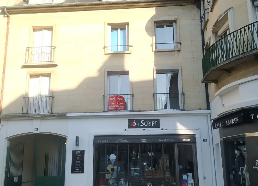 Flat Rue des Trois Barbeaux in Compiègne