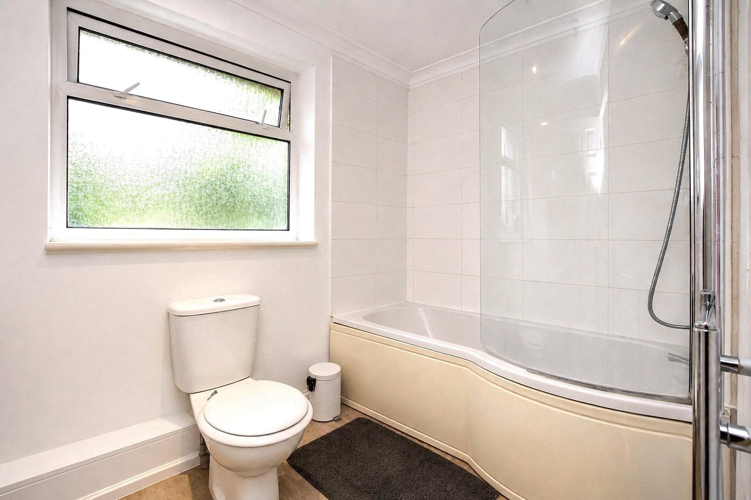 Room Ivy Avenue in Bath