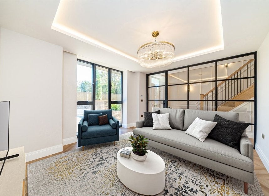 House Savona Close in London