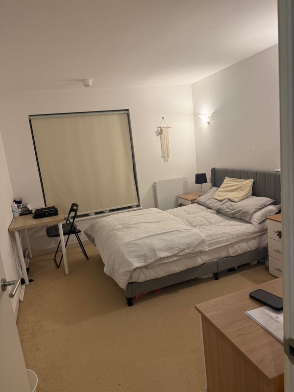 Room West Parkside in Greater London