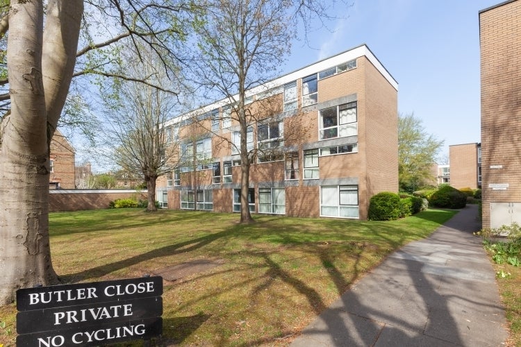 Flat Butler Close in Oxford