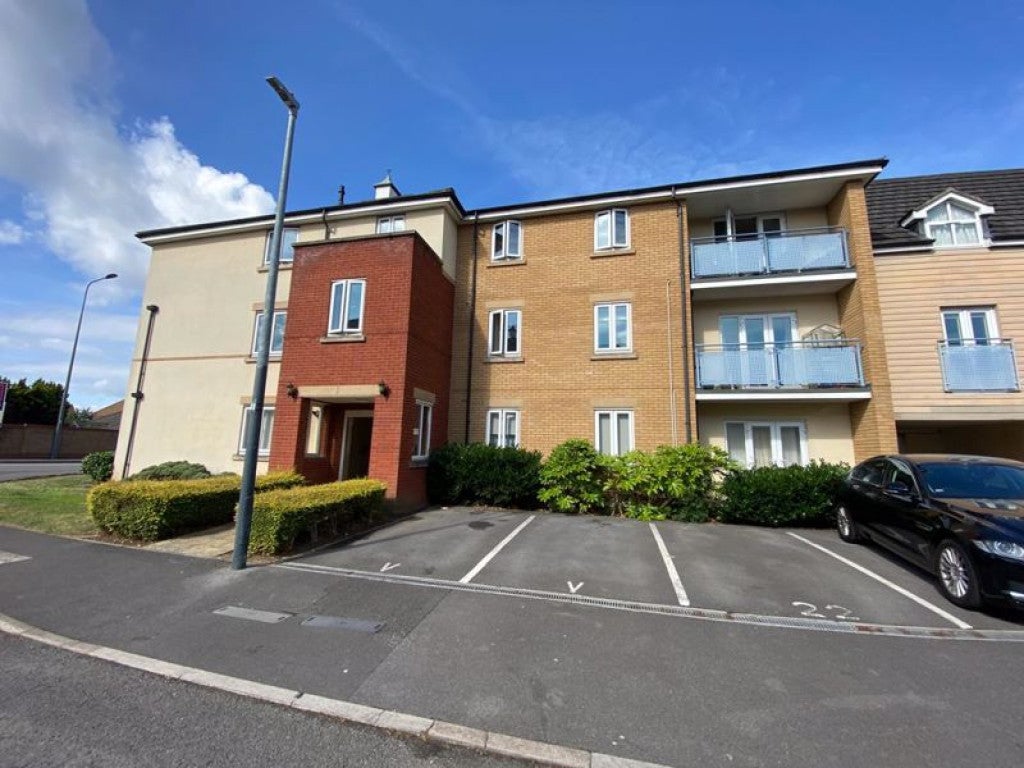 Flat Hornbeam Close in Bradley Stoke