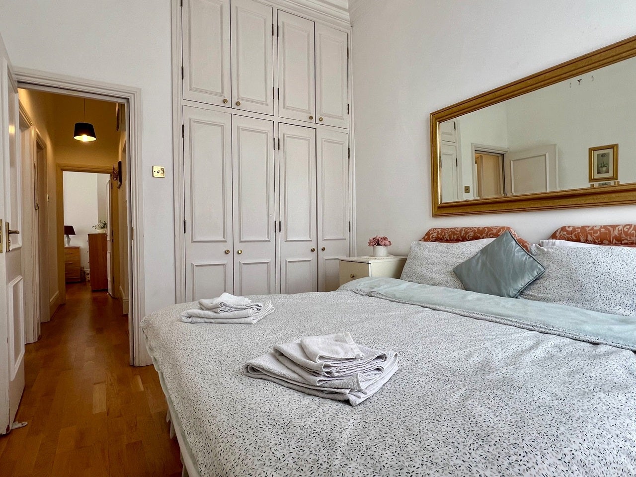Flat Upper Montagu Street in City of Westminster
