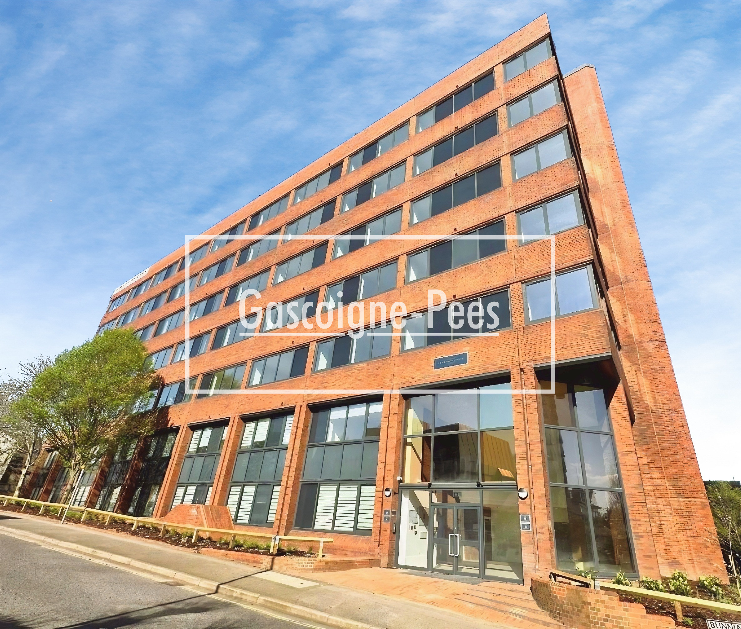 Flat Chapel Hill in Basingstoke and Deane
