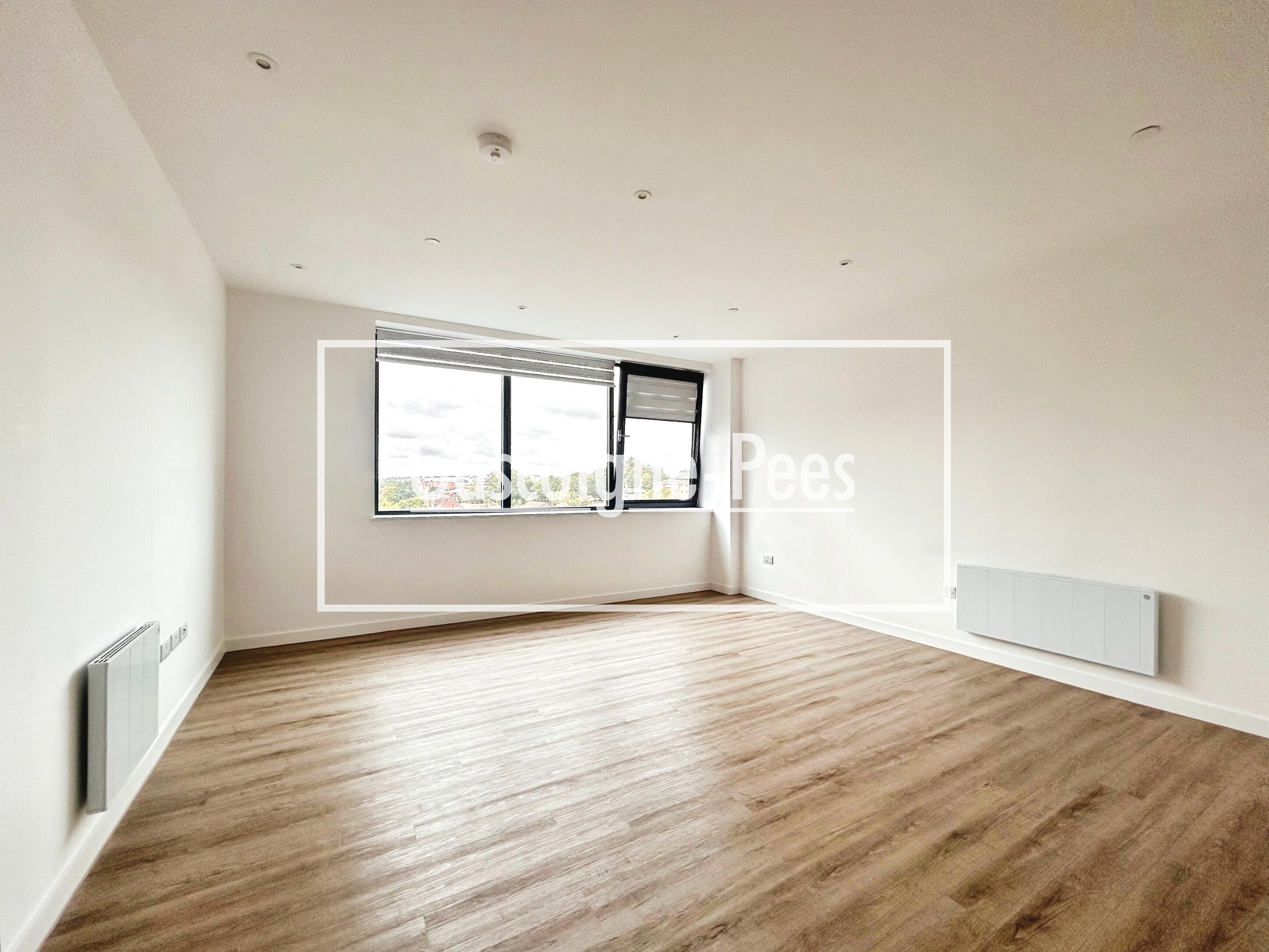 Flat Chapel Hill in Basingstoke and Deane