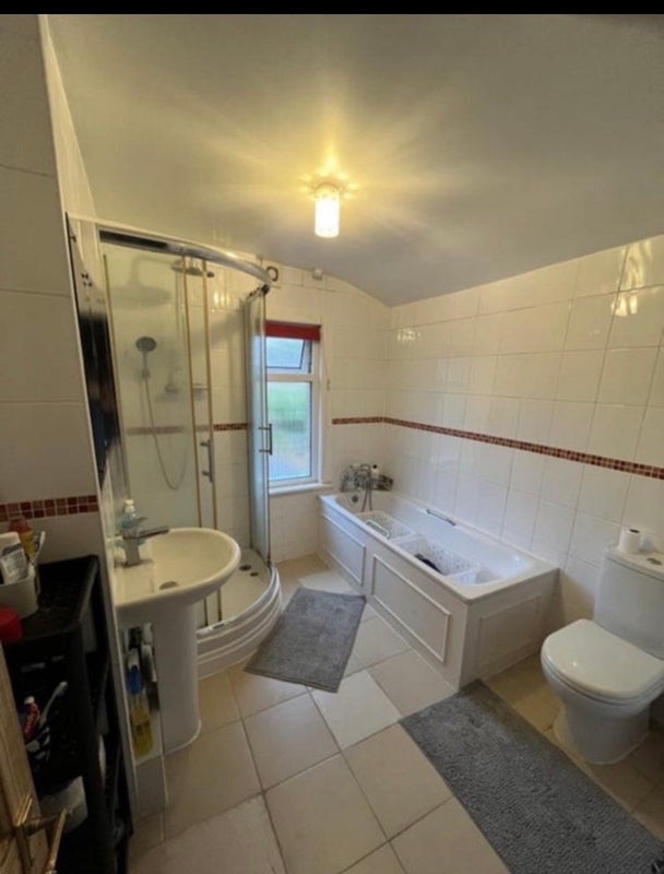 Room Wyche Grove in Greater London