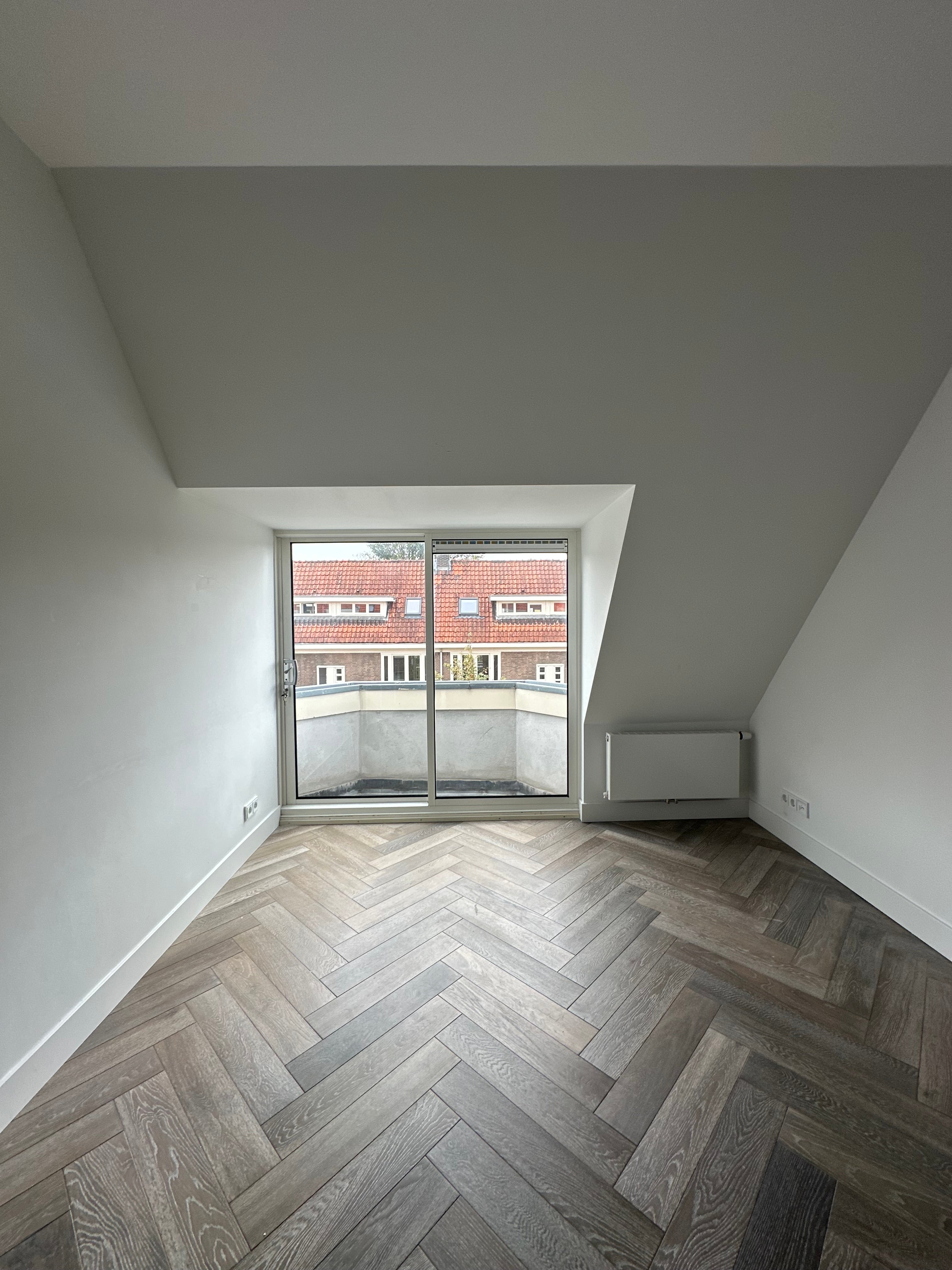 Appartement te huur: Mr. P.N. Arntzeniusweg 49-1, Amsterdam