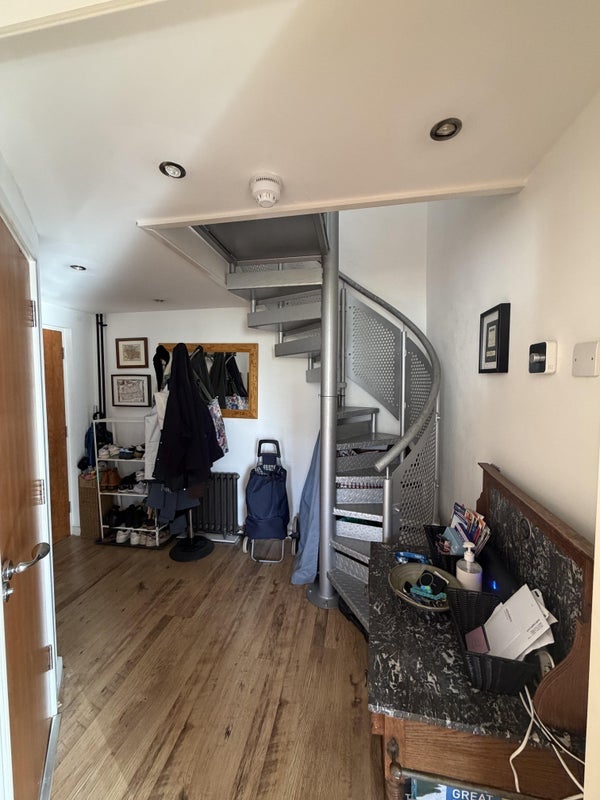Room Marlborough Road in Greater London