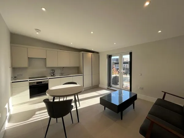 Flat Greenlands in Cambridge