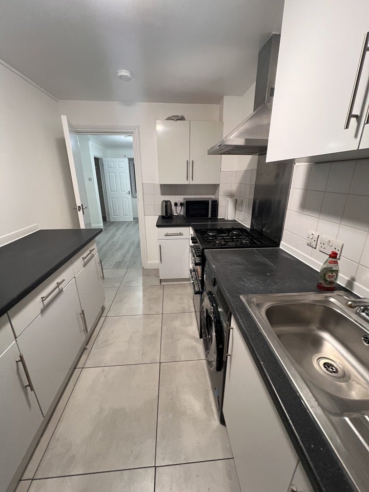 House Oakley Close in Greater London