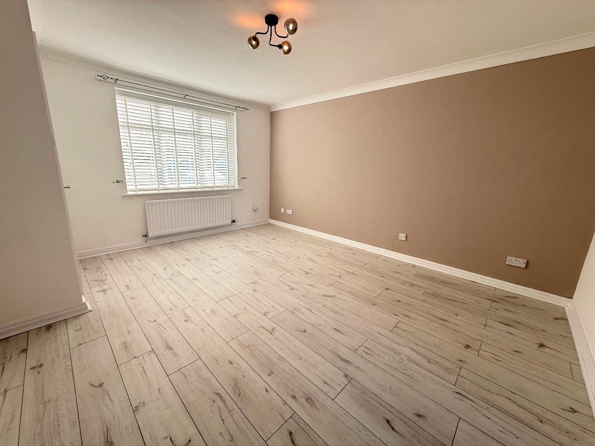 House Linwood Grove in Whiston