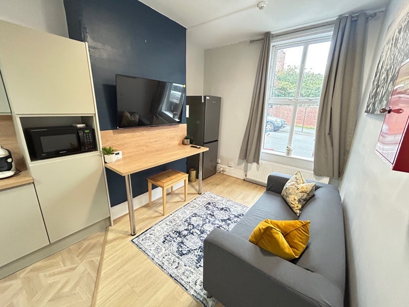 Room Sharrow Lane in Sheffield