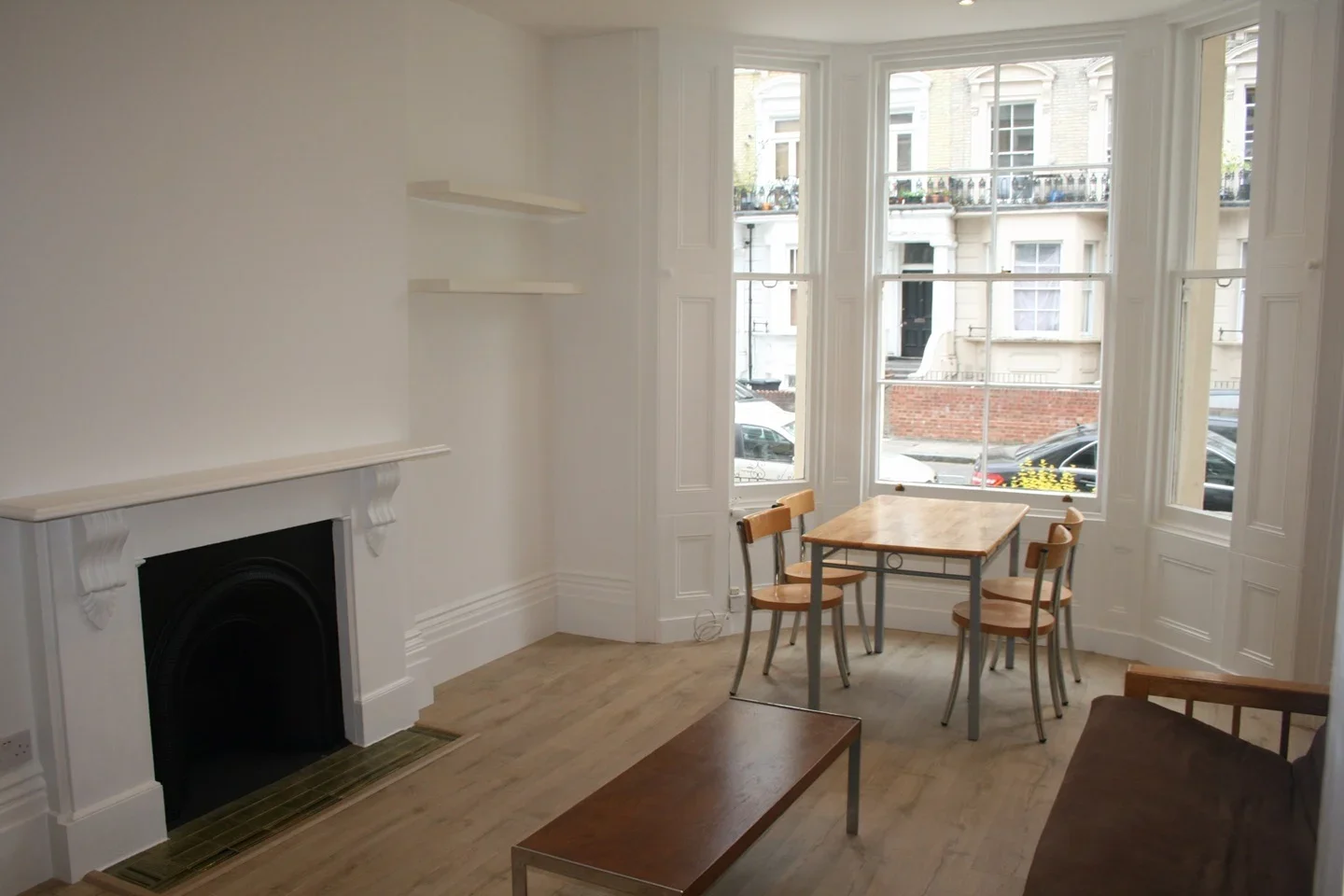 Flat Surrendale Place in City of Westminster