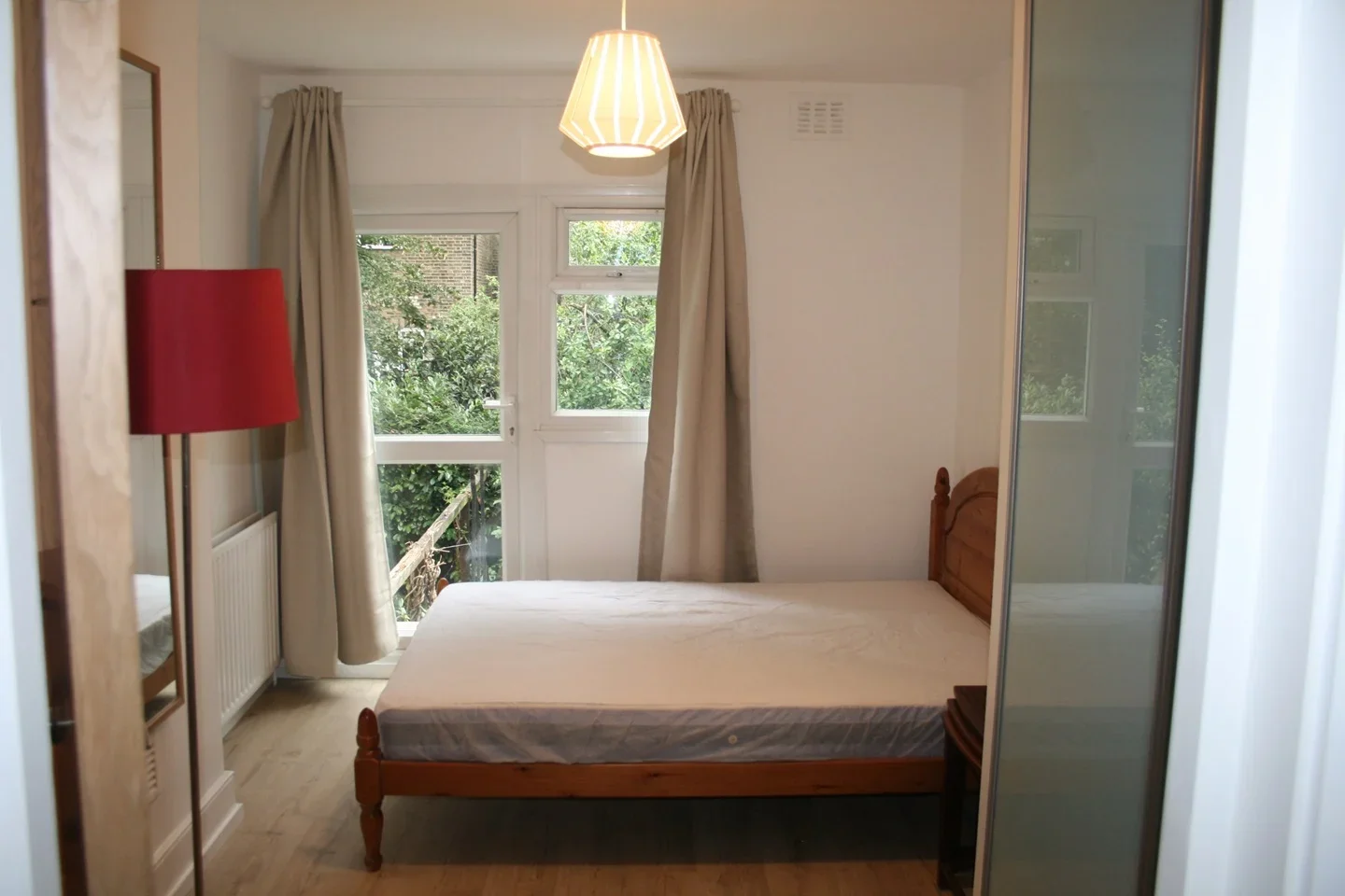 Flat Surrendale Place in City of Westminster