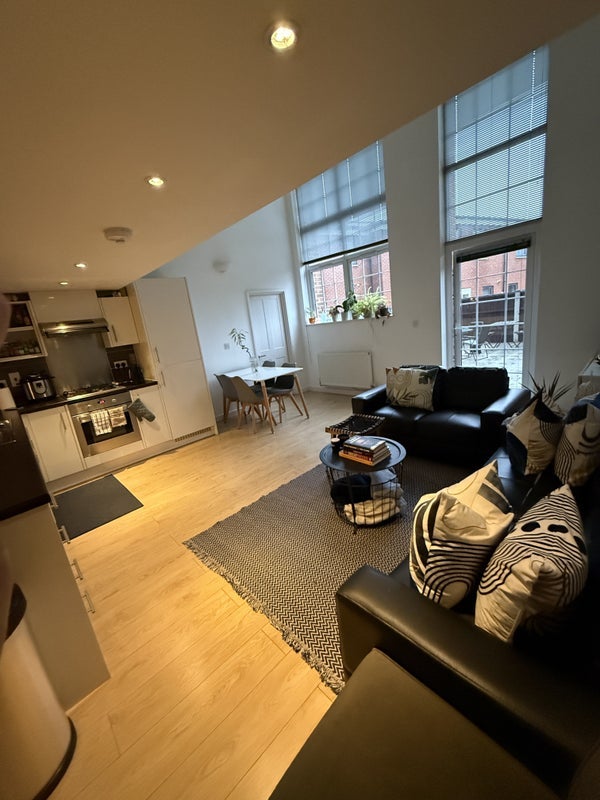 Room Holbrook Road in Greater London