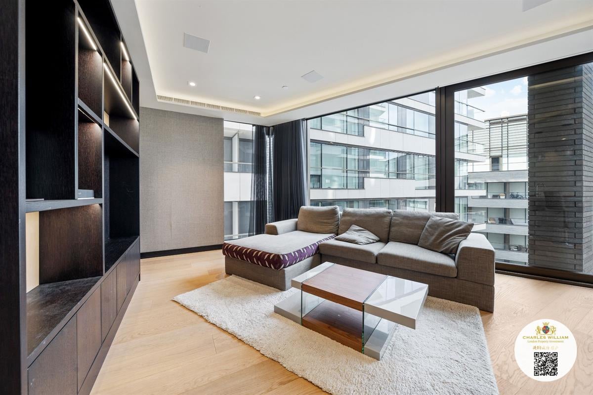 Flat Earls Way in Greater London