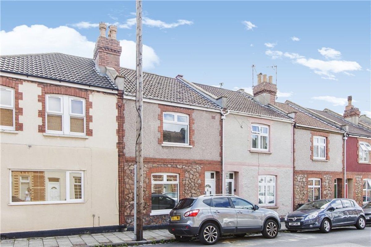 House Bradley Crescent in Bristol